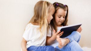 Lots of screen time bad for a child’s development